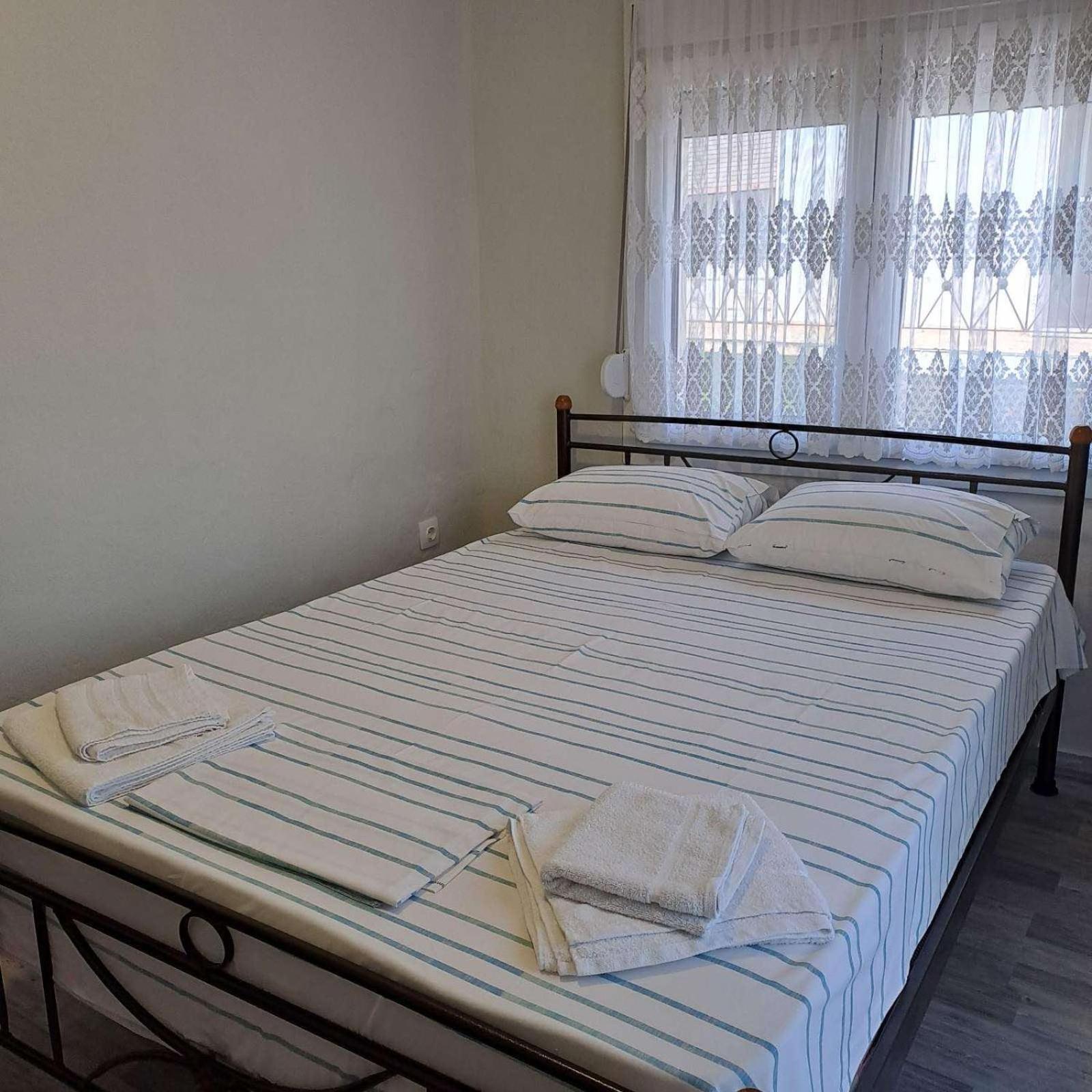 Makri Square Apartment Eksteriør billede